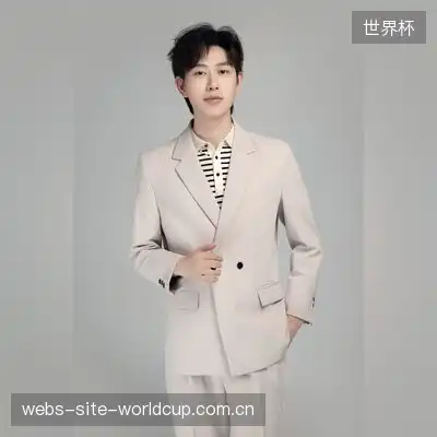 龙月嘉